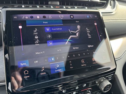 Used 2023 Jeep Grand Cherokee L Overland w/ MOPAR Finishing Package image 15