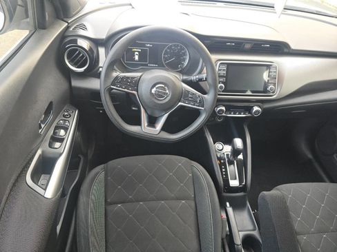 Used 2020 Nissan Kicks SV image 23