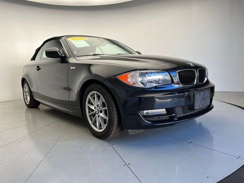 Used 2010 BMW 128i Convertible image 4
