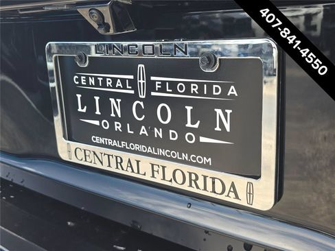 New 2027 Lincoln Navigator L Black Label RWD image 5