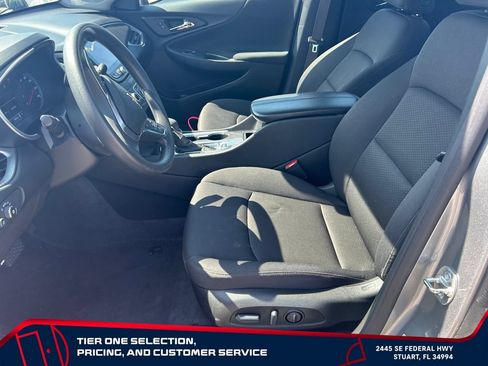 Used 2025 Chevrolet Malibu LT FWD image 9