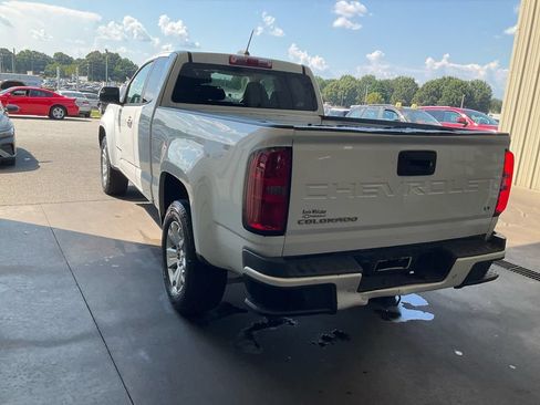 Used 2021 Chevrolet Colorado LT w/ Safety Package RWD image 4