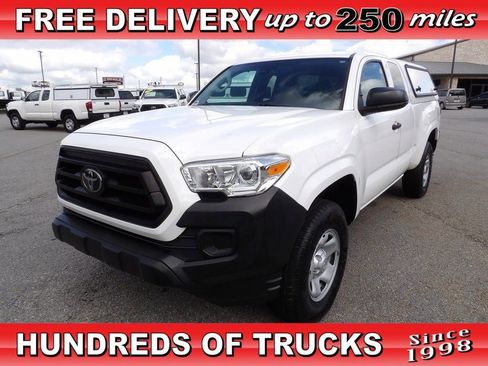 Used 2022 Toyota Tacoma SR RWD image 1