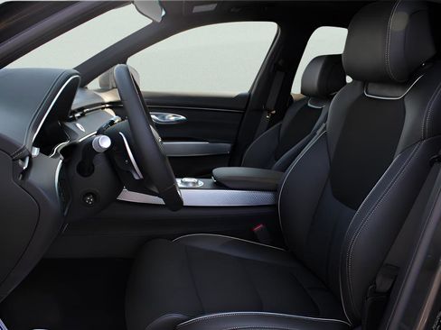 Used 2024 Genesis GV70 2.5T w/ Sport Prestige Package image 10