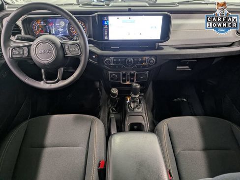 Used 2025 Jeep Wrangler Unlimited Sport AWD/4WD image 24