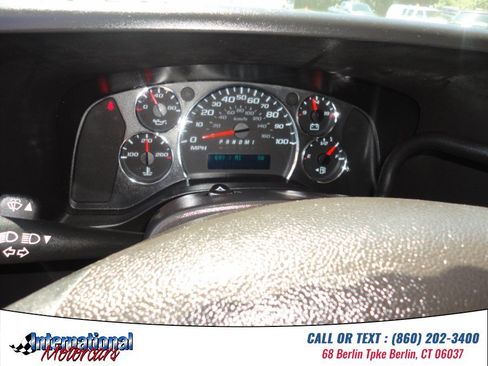 Used 2020 Chevrolet Express 3500 LT w/ LT Preferred Equipment Group RWD image 15
