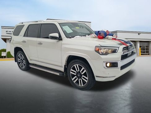 Used 2020 Toyota 4Runner image 7