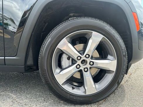 New 2025 Jeep Grand Cherokee Limited AWD/4WD image 12