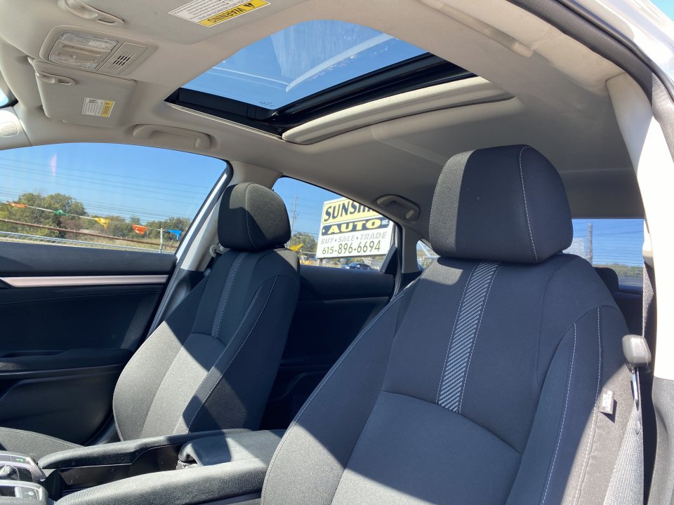 Used 2018 Honda Civic EX image 10