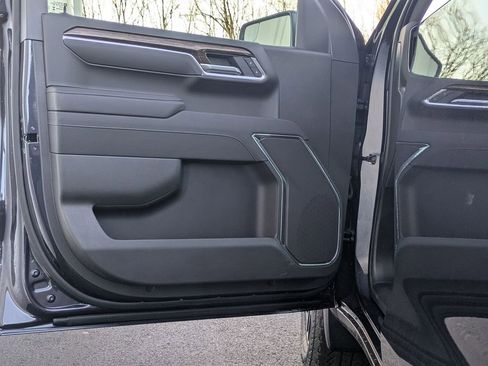 New 2026 GMC Sierra 1500 Elevation image 11