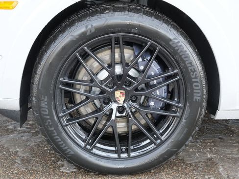 New 2026 Porsche Cayenne E-Hybrid image 7