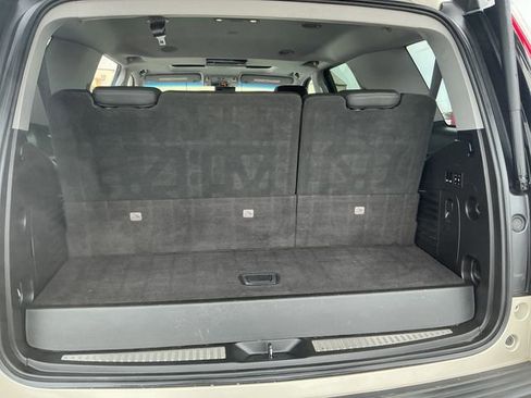 Used 2017 Cadillac Escalade Premium Luxury image 47