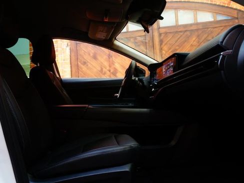 Certified 2025 Nissan Murano SV AWD/4WD image 39