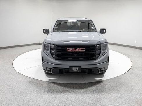 Used 2024 GMC Sierra 1500 Elevation w/ Elevation Premium Package AWD/4WD image 31