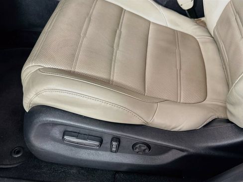 Used 2018 Honda CR-V EX-L image 9