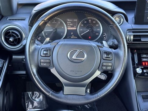 Used 2022 Lexus IS 300 image 7
