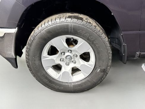 Used 2019 RAM 1500 Big Horn AWD/4WD image 38