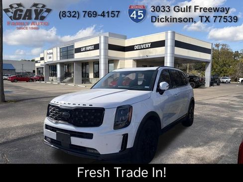 Used 2021 Kia Telluride SX w/ SX Prestige Package image 3