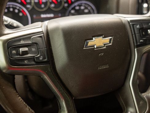 Used 2020 Chevrolet Silverado 1500 LTZ w/ LTZ Plus Package AWD/4WD image 29