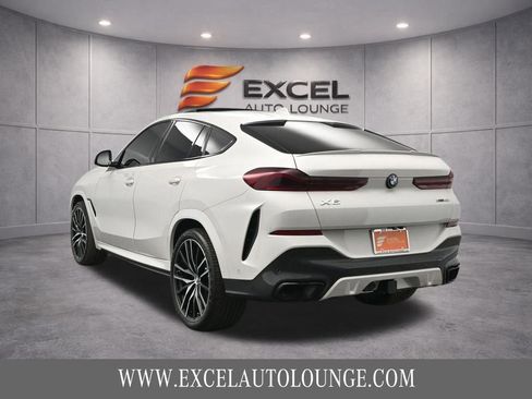Used 2022 BMW X6 xDrive40i w/ M Sport Package image 4