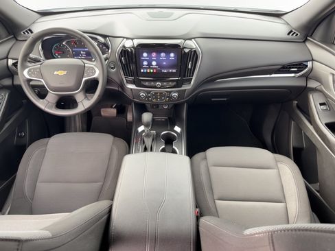 Used 2023 Chevrolet Traverse LT FWD image 17