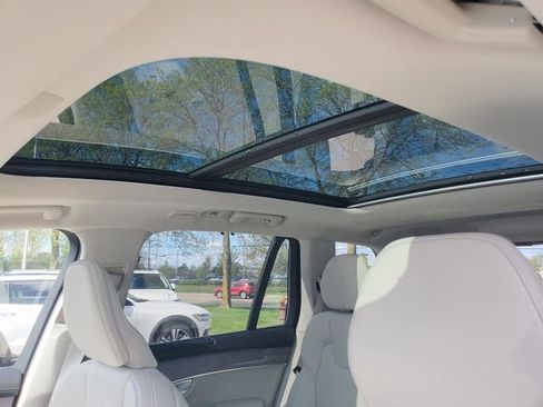 New 2026 Volvo XC90 T8 Ultra w/ Protection Package Premier AWD/4WD image 14