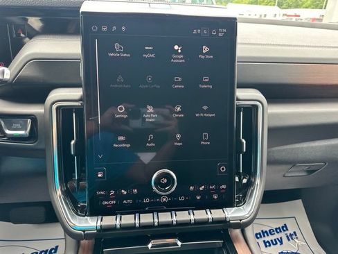 New 2026 GMC Yukon Denali AWD/4WD image 14