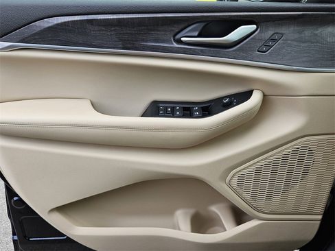 Certified 2024 Jeep Grand Cherokee Limited image 26