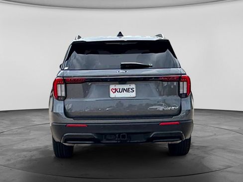 Used 2025 Ford Explorer ST-Line AWD/4WD image 9