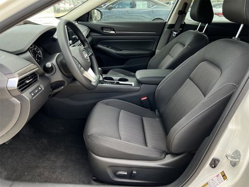 New 2025 Nissan Altima 2.5 SV image 14