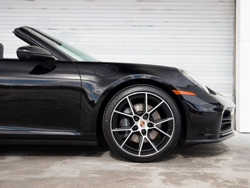 New 2026 Porsche 911 Carrera image 9
