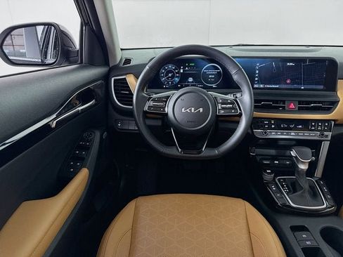 Used 2024 Kia Seltos SX w/ SX Sunroof Package AWD/4WD image 24