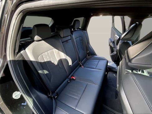 Certified 2025 BMW X3 xDrive30i w/ Premium Package image 25