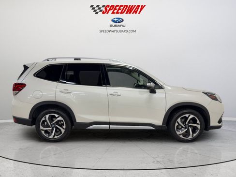 Certified 2023 Subaru Forester Touring w/ Popular Package #2 AWD/4WD image 4