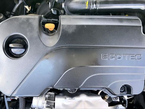 Used 2020 Chevrolet Malibu LS FWD image 32