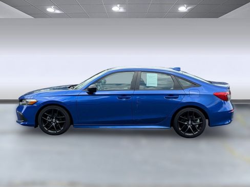 Used 2022 Honda Civic Sport image 2