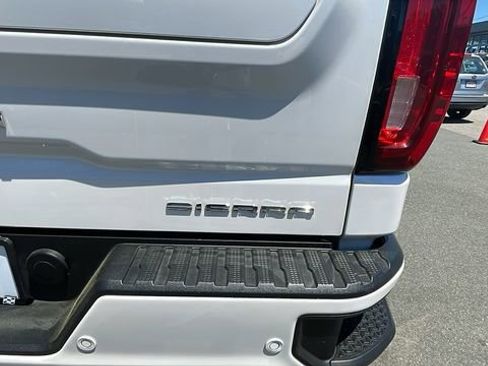 Used 2023 GMC Sierra 1500 Denali w/ Denali Reserve Package AWD/4WD image 30