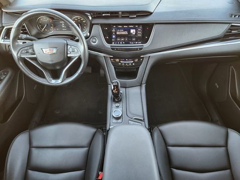 Certified 2023 Cadillac XT6 Luxury FWD image 26