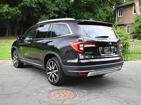 Certified 2022 Honda Pilot Touring image 5