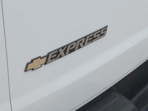 Used 2022 Chevrolet Express 2500 Extended w/ Driver Convenience Package image 28