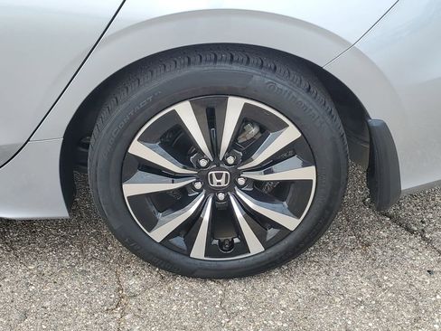 Used 2024 Honda Civic EX-L image 34