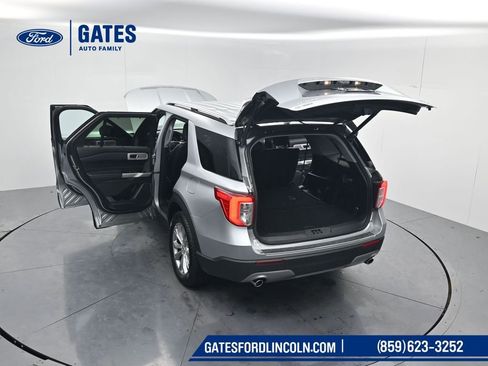 Used 2023 Ford Explorer Limited AWD/4WD image 61