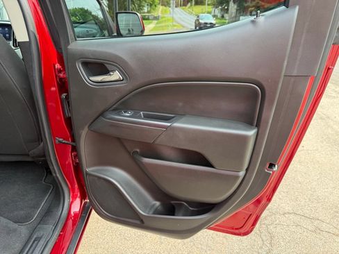 Used 2021 Chevrolet Colorado LT w/ LT Convenience Package AWD/4WD image 31