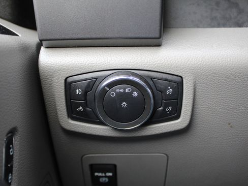 Used 2017 Ford F150 XLT image 29