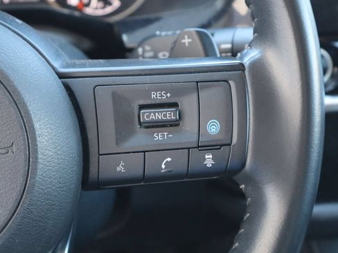 Used 2024 Nissan Pathfinder SV AWD/4WD image 14