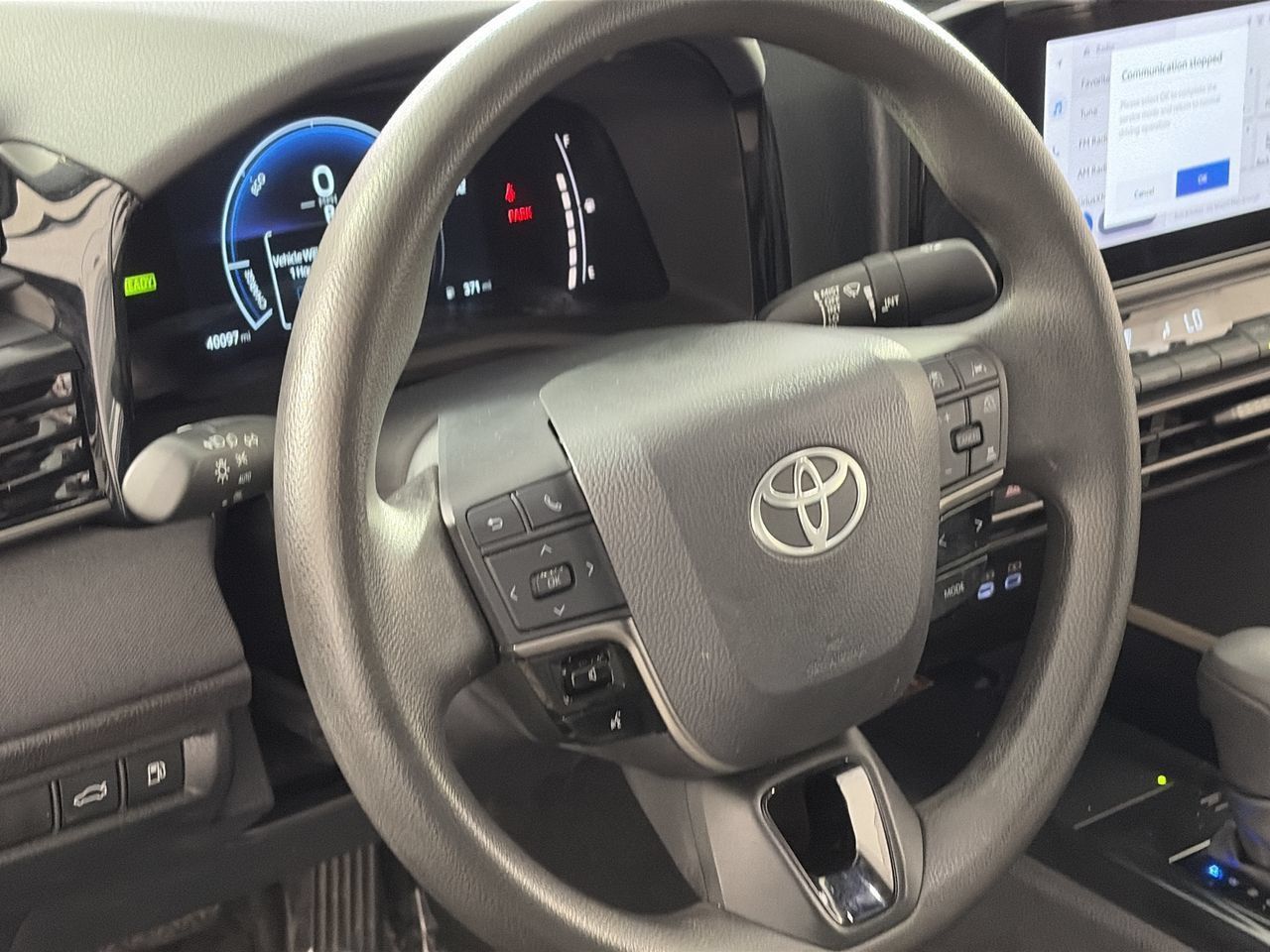 Used 2025 Toyota Camry LE FWD image 13