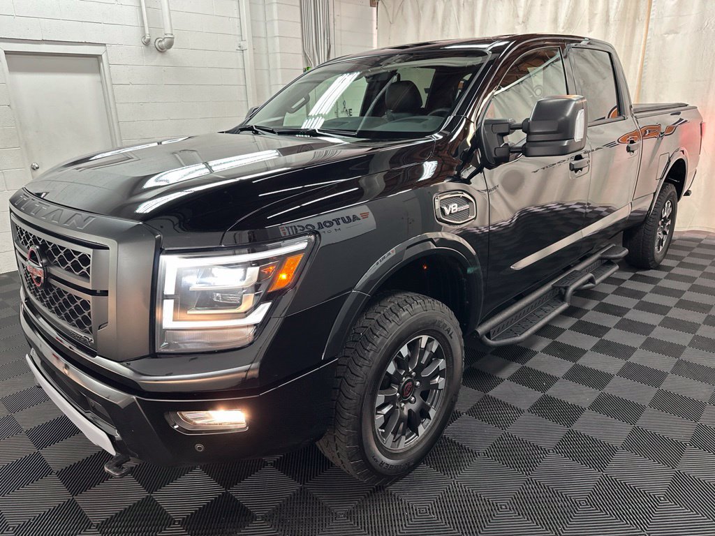 Used 2024 Nissan Titan PRO-4X w/ Pro-4x Convenience Package AWD/4WD image 4