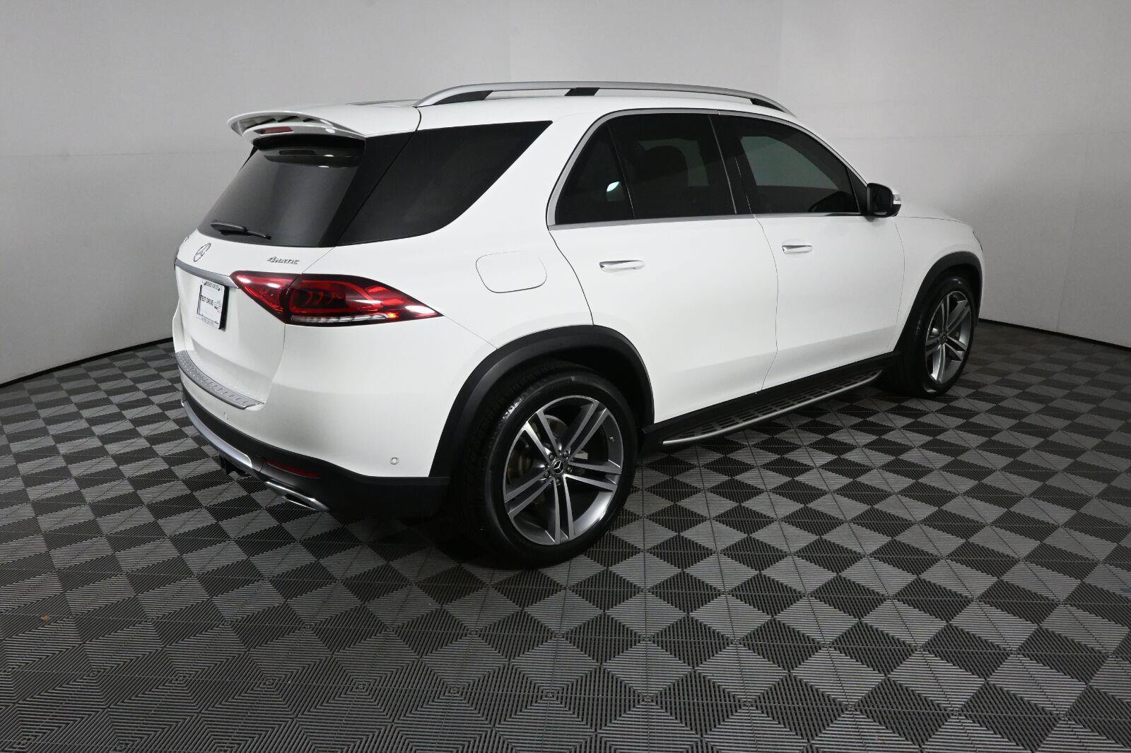 Certified 2020 Mercedes-Benz GLE 350 4MATIC image 23