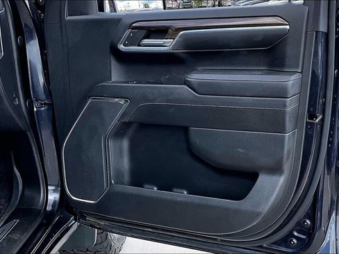 Used 2023 Chevrolet Silverado 1500 LT Trail Boss w/ Protection Package AWD/4WD image 23