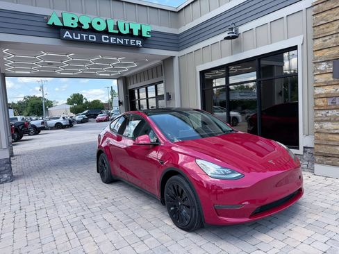 Used 2022 Tesla Model Y Long Range AWD/4WD image 51